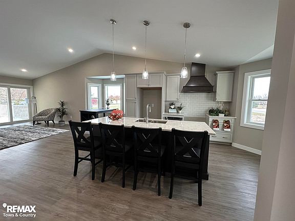 2nd image of 1473 Mallard Cir