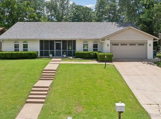 2962 E 77th Pl, Tulsa, OK 74136