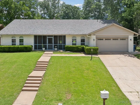 2962 E 77th Pl, Tulsa, OK 74136