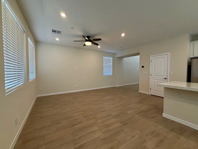 227 Jaldena Ln — Photo 10