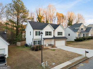 1107 Glen Chase Dr, Lawrenceville, GA