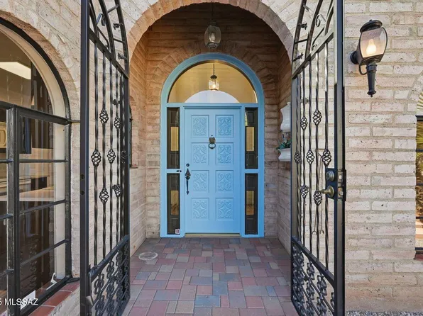 4730 E Apple Valley Dr, Tucson, AZ 85718