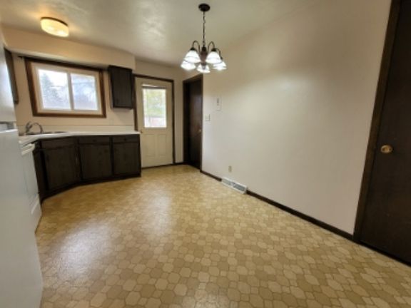 5th image of 1629 N Birchwood Ave #1629