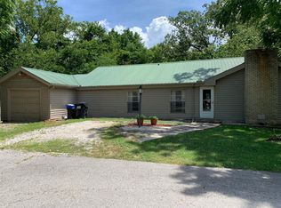 28432 3rd St, Seligman, MO 65745
