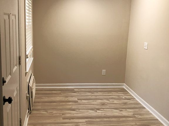 3rd image of 1141 S High St APT E