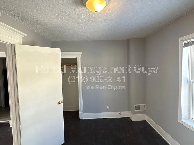 2931 Bryant Ave N #2 — Photo 45