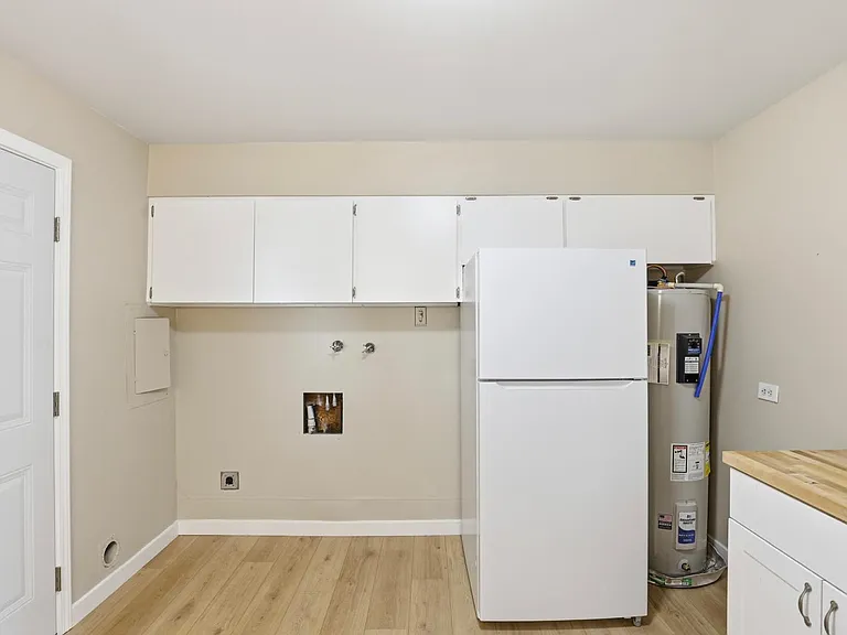 3218 N Maple St #3218 — Photo 14