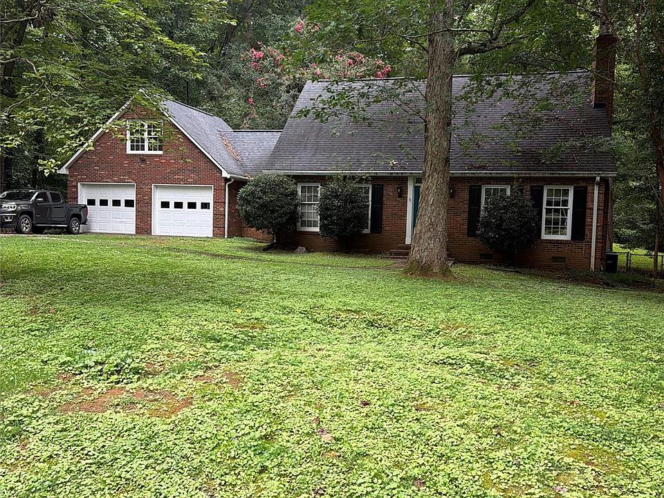 1st image of 2156 Olde Creek Rd