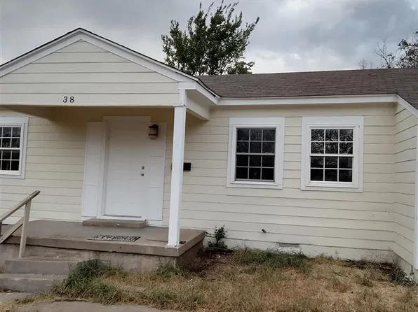 38 NW 29th St, Lawton, OK 73505
