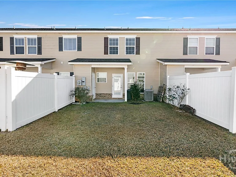 116 Ventura Pl — Photo 26