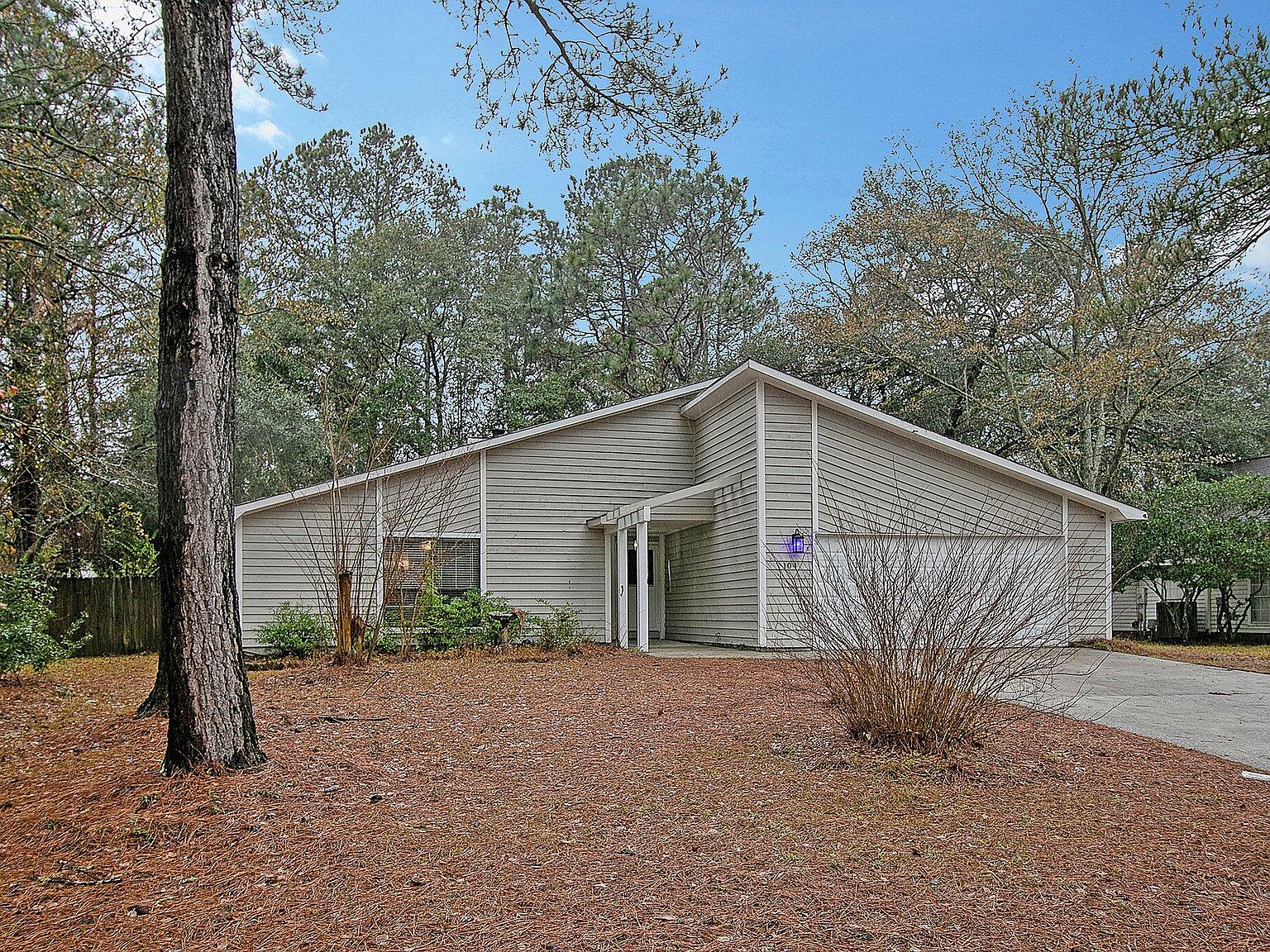 104 Bradd St, Summerville, SC 29483 MLS 24000426 Zillow