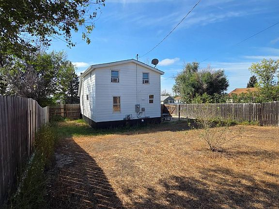 3rd image of 412 Eureka St