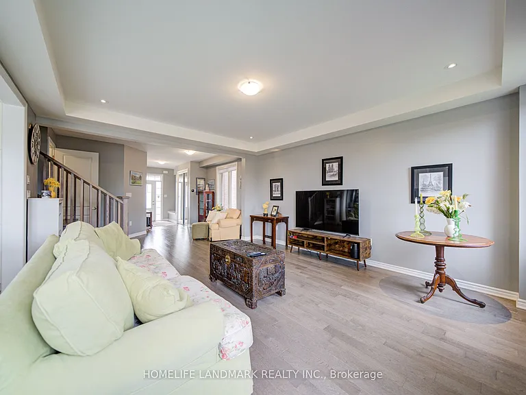 106 Barkerville Dr — Photo 12