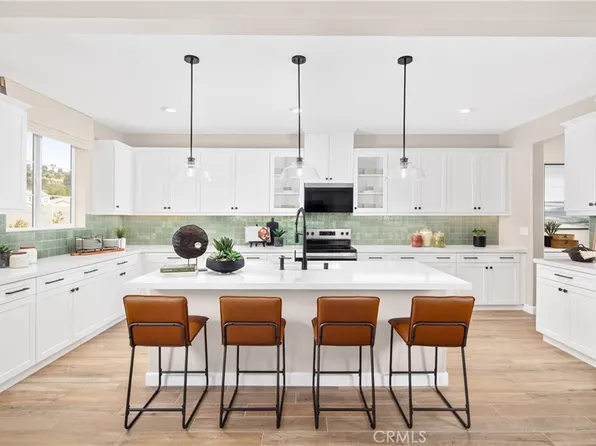 2096 Woolem Pl, Escondido, CA 92026