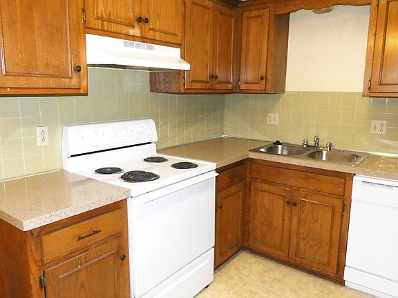 4th image of 9801 Locust St APT 202