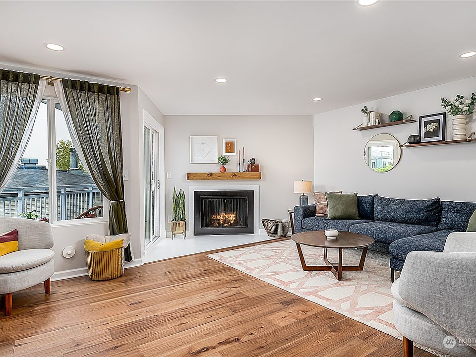 1st image of 1324 W Emerson Street #203