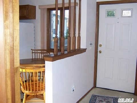 3rd image of 32 Cinderella Ln