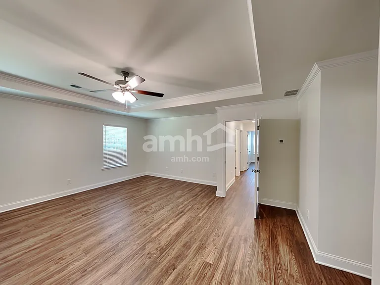 578 Slew Dr — Photo 12