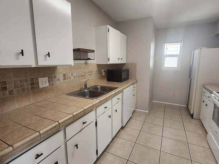 143 Monsoon Ln — Photo 10