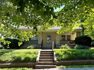 1011 S 5th St, Leavenworth, KS 66048