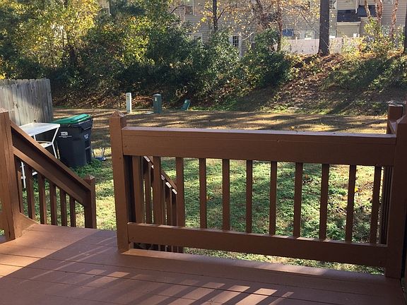 4th image of 1602 Skiffes Creek Cir