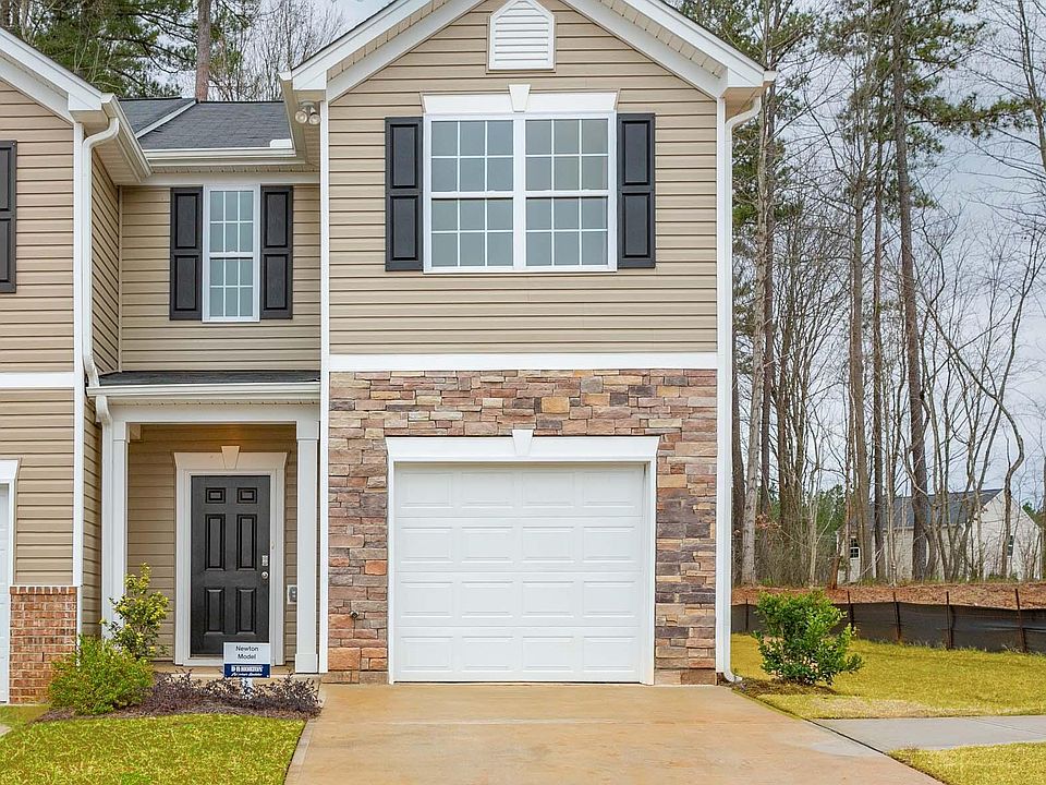 1st image of 2811 Egert Dr #100