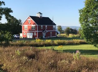 2611 Rickard Rd, Skaneateles, NY 13152