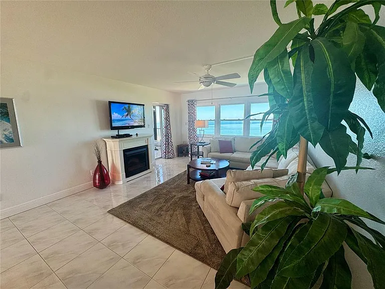 1230 Gulf Blvd #1402 — Photo 15