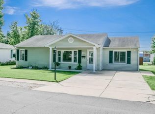 908 Lincoln St, Elsberry, MO 63343