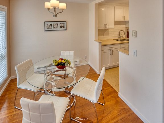 4th image of 12701 NE 9th Pl APT D111
