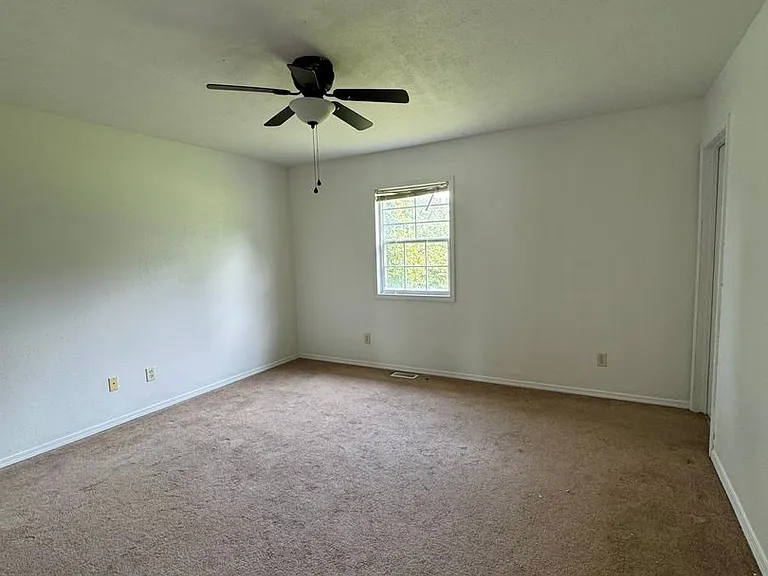 20601 Sedalia Rd — Photo 10