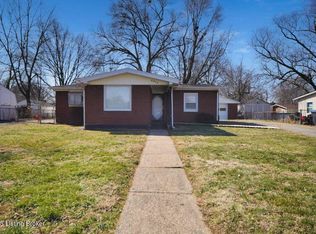 6008 Middleground Dr, Louisville, KY 40272