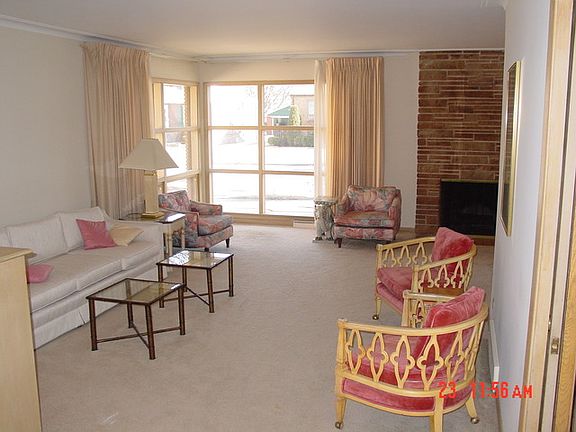 3rd image of 9846 S Millard Ave