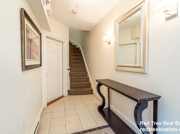14 Temple St #4