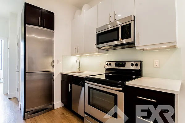 Rented by EXR | media 14
