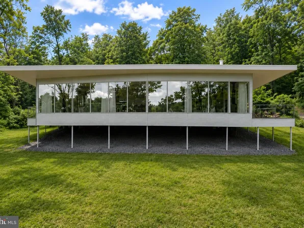 4791 Observatory Ln, Linden, VA 22642