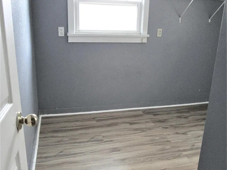 402 W Adams Ave — Photo 9