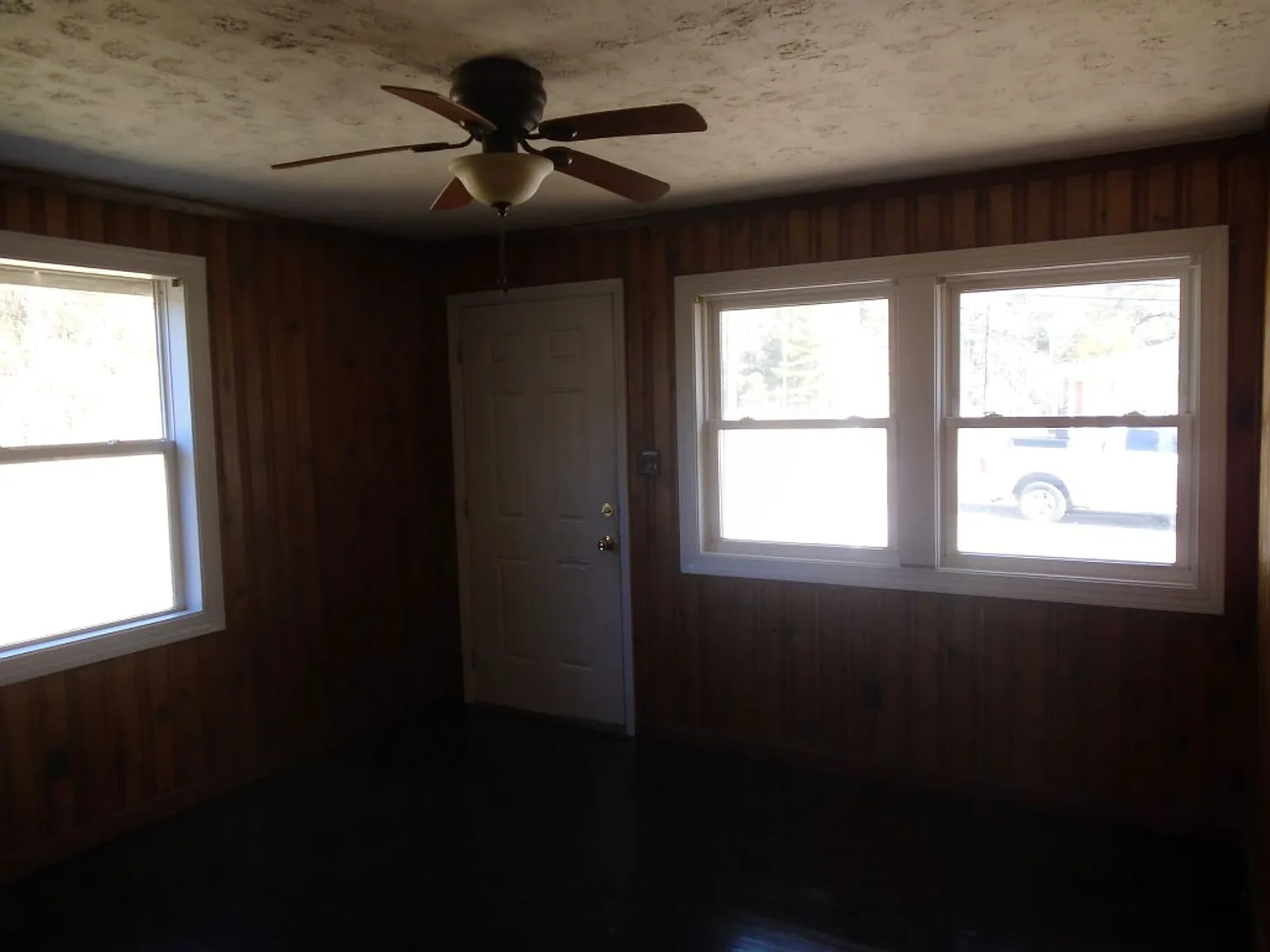 302 Old Shaw Rd. — Photo 4
