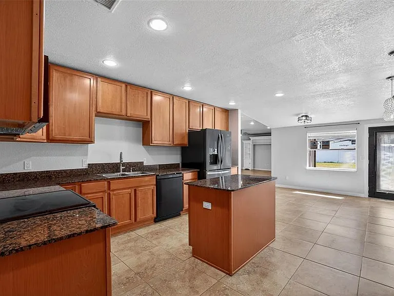 3240 Apfel Rd — Photo 17