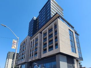 86 Dundas St E #817, Mississauga, ON L5A 1W4