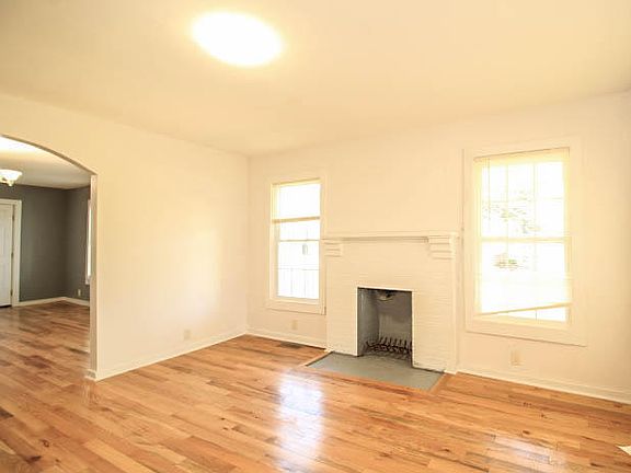4th image of 709 Wooddale Church Rd
