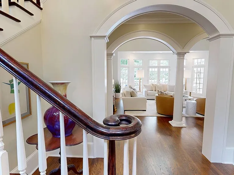 1296 W Wesley Rd NW — Photo 29