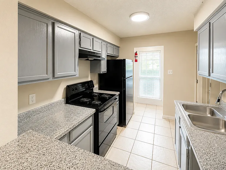 Trails Place Apartment Homes — Photo 3
