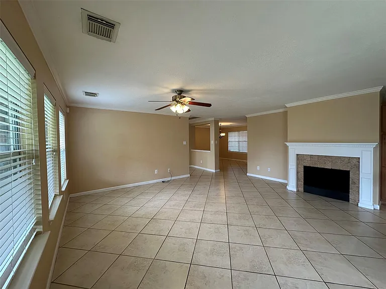 9922 Sand Lodge Ln — Photo 5