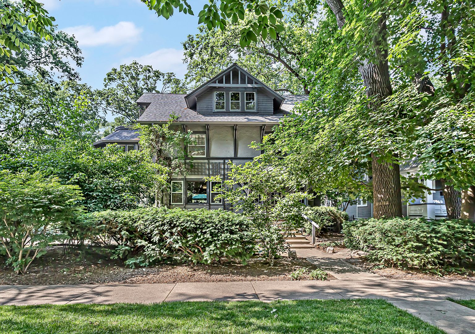 2319 Lincoln St, Evanston, IL 60201 | Zillow