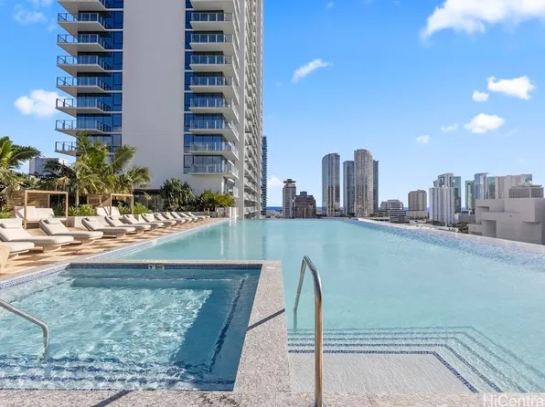 1500 Rycroft St #311R, Honolulu, HI 96814