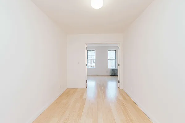 Rented by Nooklyn NYC LLC | media 12