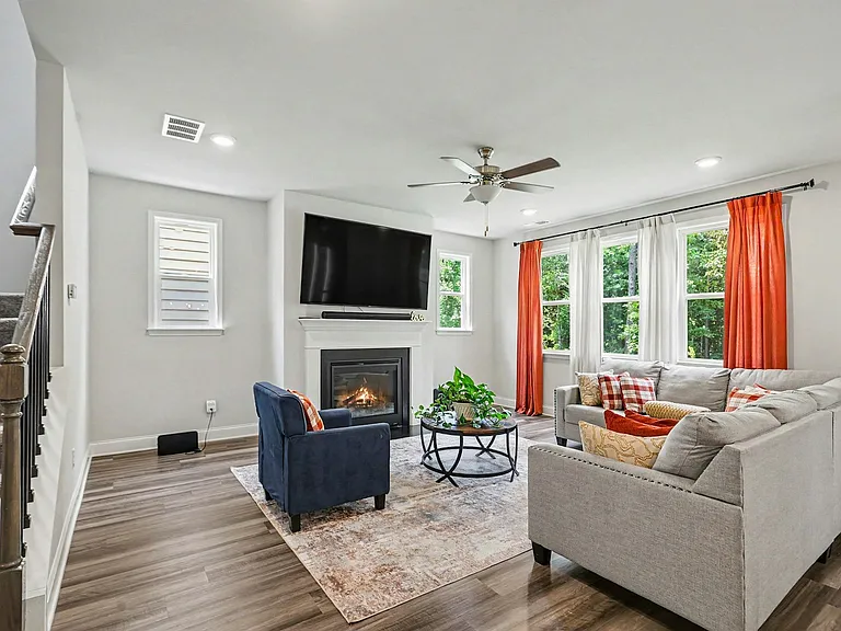 170 Glen Abbey Cir — Photo 6