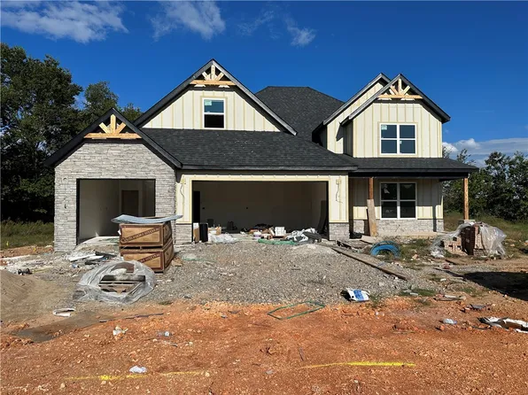 108 Jenna Ln, Gravette, AR 72736