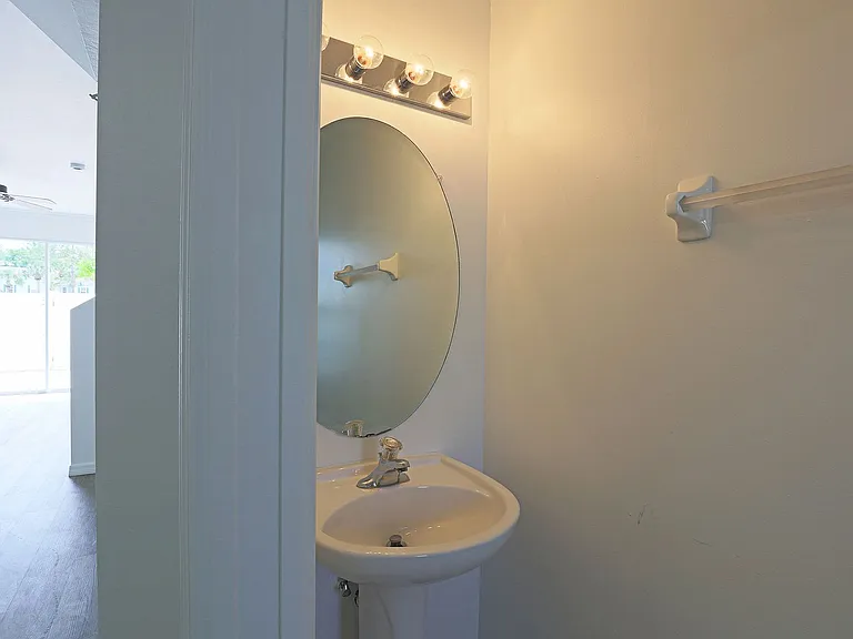 3629 Pine Oak Cir #102 — Photo 7